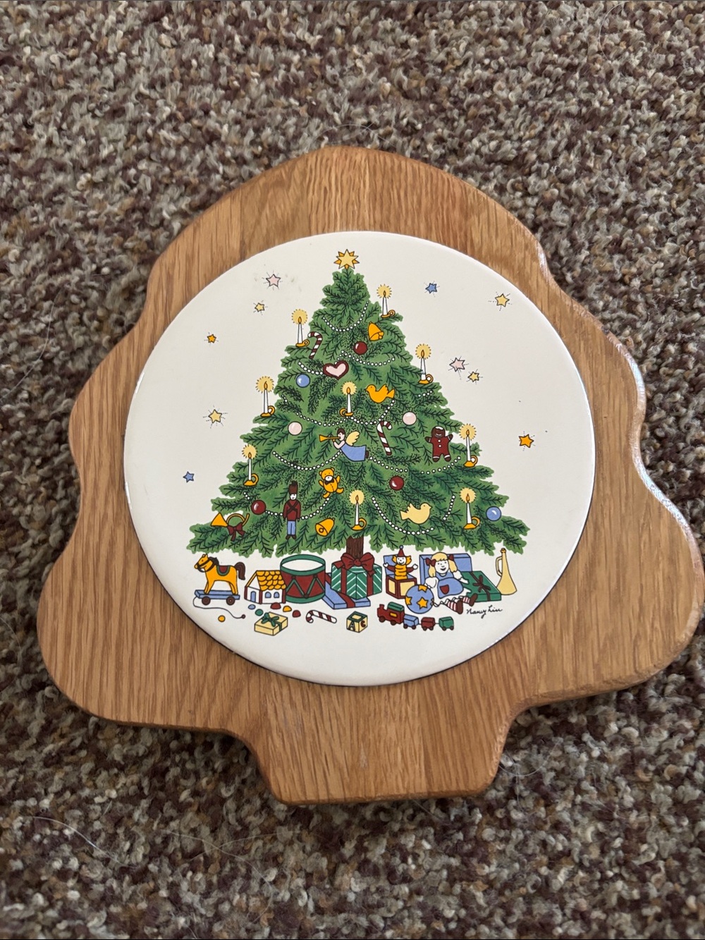 Vintage Green Christmas Tree Ceramic Trivet with Wood Oak Base